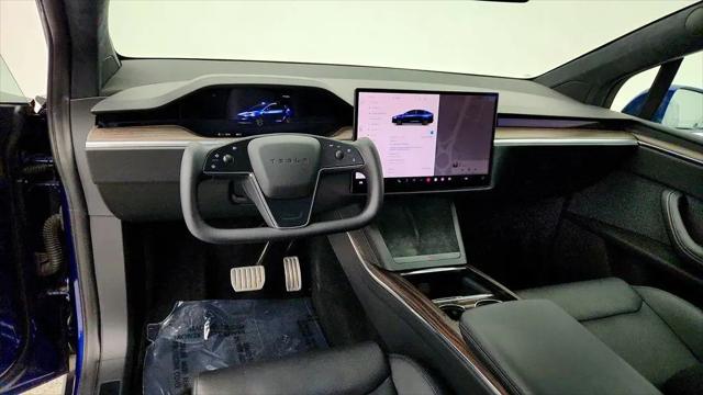 2023 Tesla Model X Standard Range