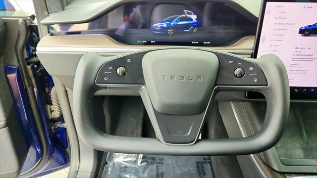 2023 Tesla Model X Standard Range
