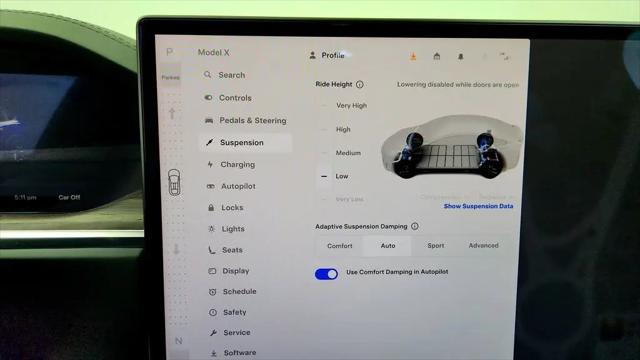 2023 Tesla Model X Standard Range