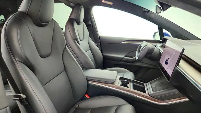 2023 Tesla Model X Standard Range