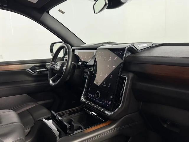 2025 GMC Yukon XL 4WD Denali