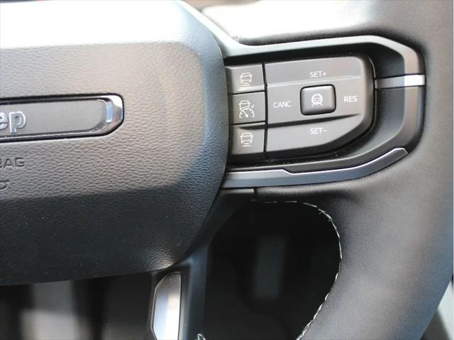 2026 Jeep Cherokee Laredo 4x4