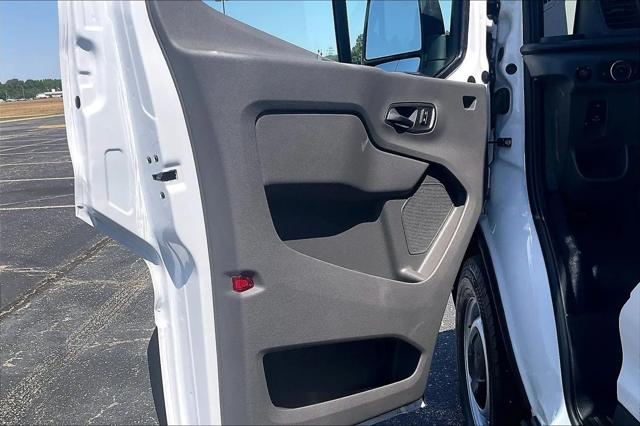 2025 Ford Transit Cargo Van T-150