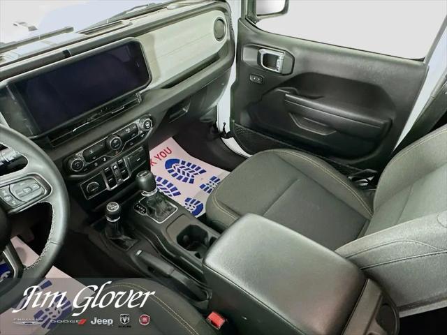 2025 Jeep Wrangler 4-Door Summit 4x4