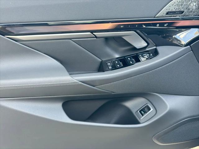 2027 BMW 5 Series 550e xDrive