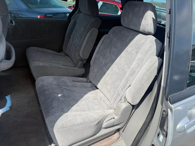2003 Mazda MPV LX-SV