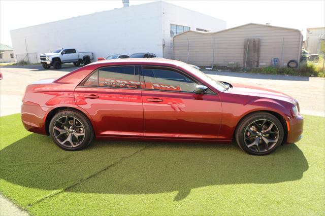 2022 Chrysler 300 Touring