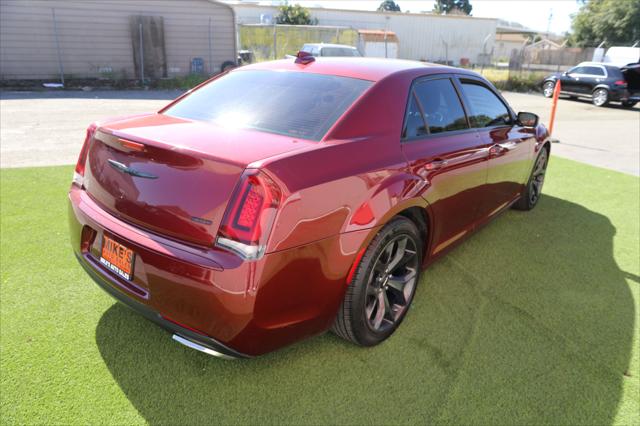 2022 Chrysler 300 Touring
