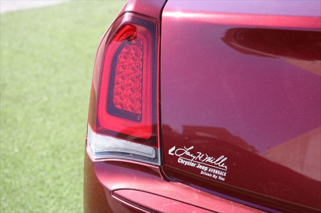 2022 Chrysler 300 Touring