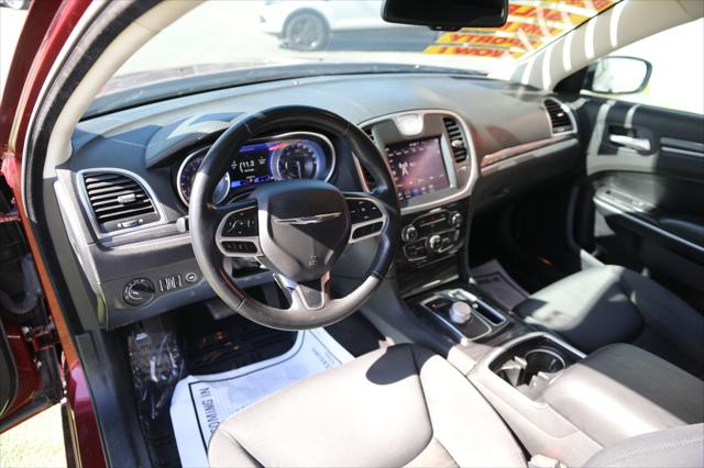 2022 Chrysler 300 Touring