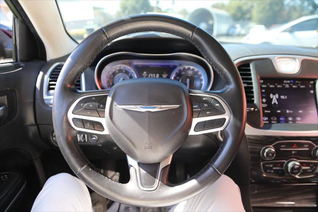 2022 Chrysler 300 Touring