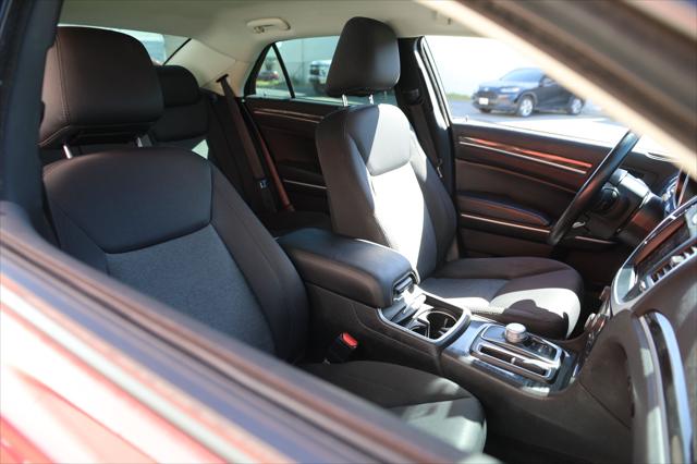 2022 Chrysler 300 Touring