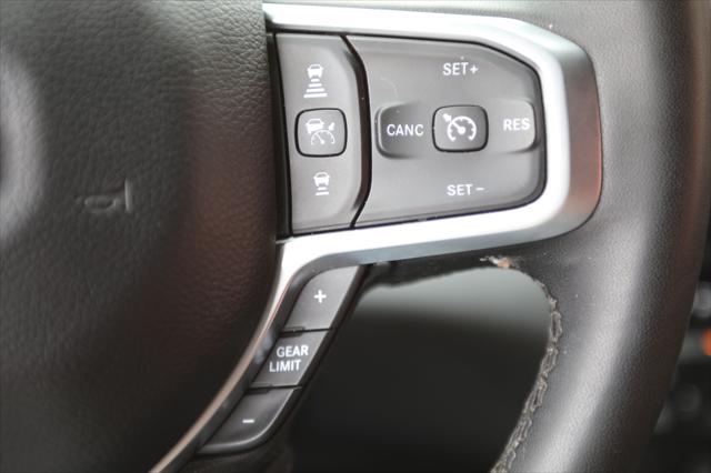 2025 Ram 1500 Big Horn Crew Cab 4x4 5'7" Box