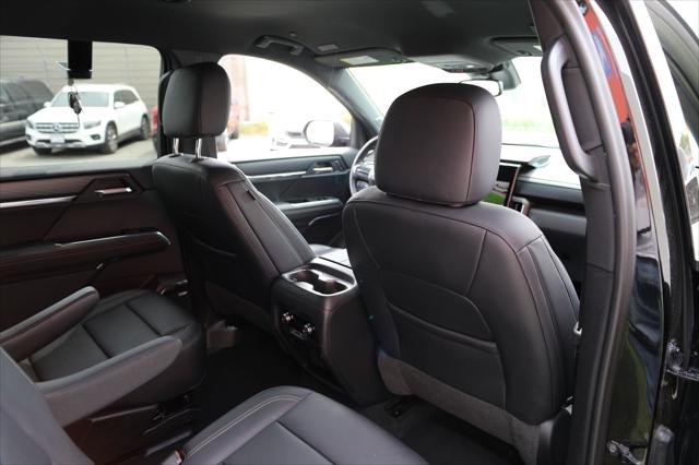 2024 GMC Acadia FWD Elevation