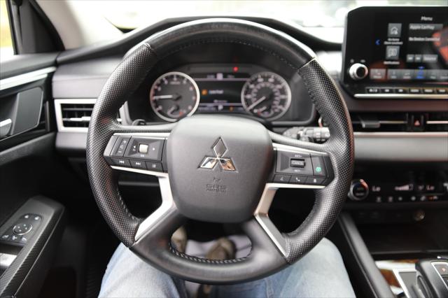2024 Mitsubishi Outlander Unknown
