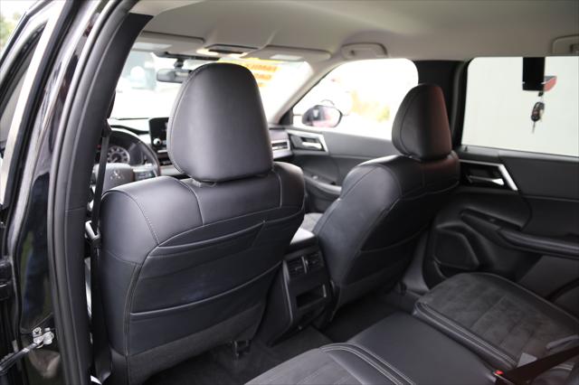 2024 Mitsubishi Outlander Unknown