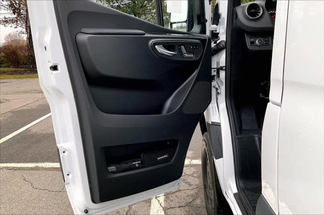 2026 Mercedes-Benz Sprinter 2500 Standard Roof 4-Cyl Diesel HO