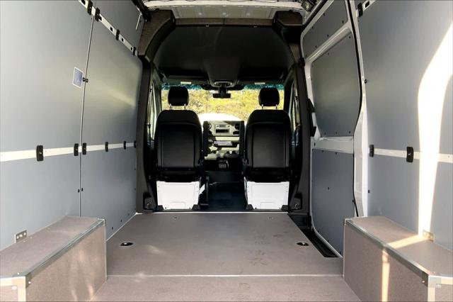 2026 Mercedes-Benz Sprinter 2500 Standard Roof 4-Cyl Diesel HO