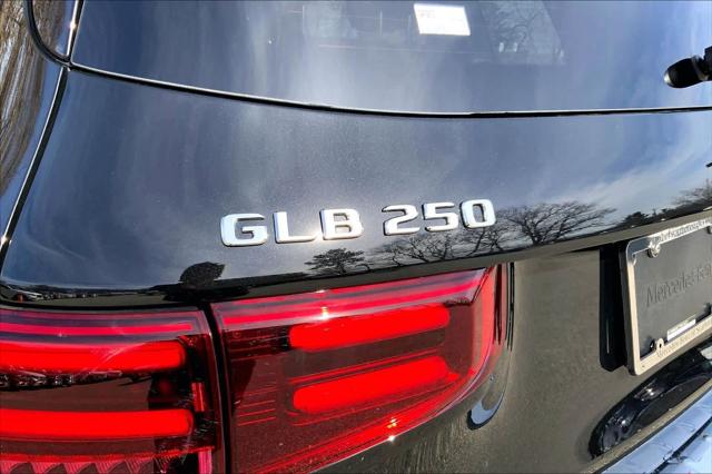 2026 Mercedes-Benz GLB 4MATIC