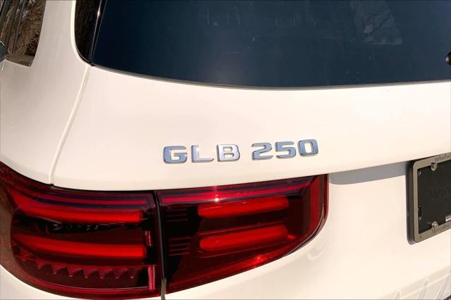 2026 Mercedes-Benz GLB 4MATIC