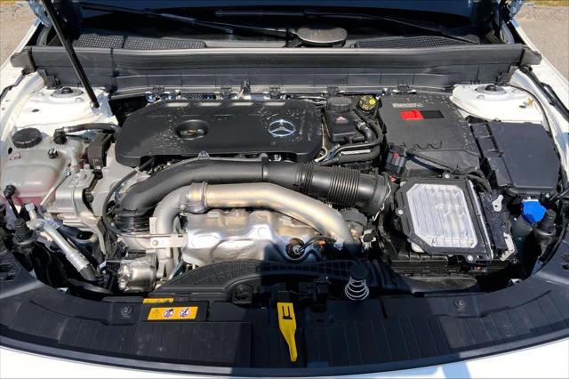 2026 Mercedes-Benz GLB 4MATIC