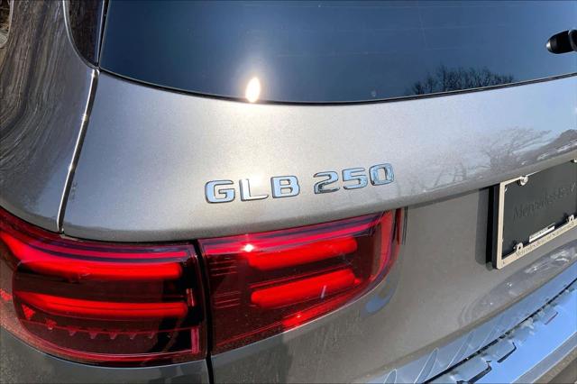 2026 Mercedes-Benz GLB 4MATIC