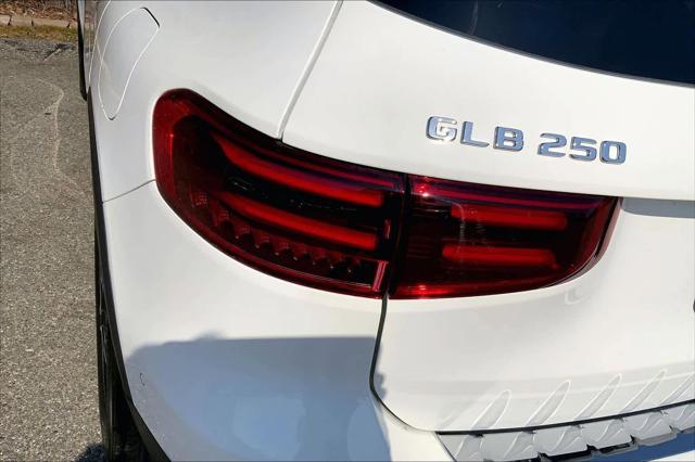 2026 Mercedes-Benz GLB 4MATIC