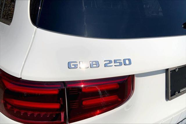 2026 Mercedes-Benz GLB 4MATIC