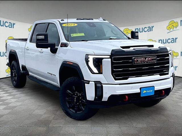 2024 GMC Sierra 2500HD 4WD Crew Cab Standard Bed AT4 for sale in Norwood, MA