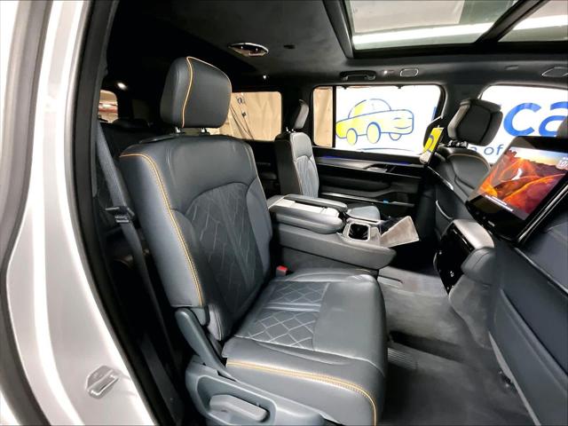 2023 Jeep Grand Wagoneer L Series III 4x4