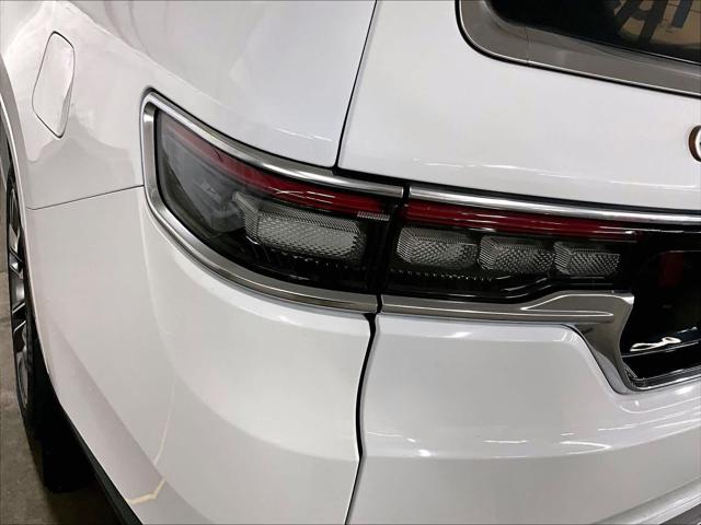 2023 Jeep Grand Wagoneer L Series III 4x4