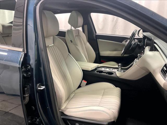 2023 Genesis G70 2.0T AWD