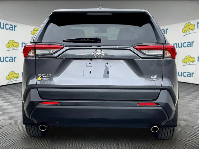 2023 Toyota RAV4 LE