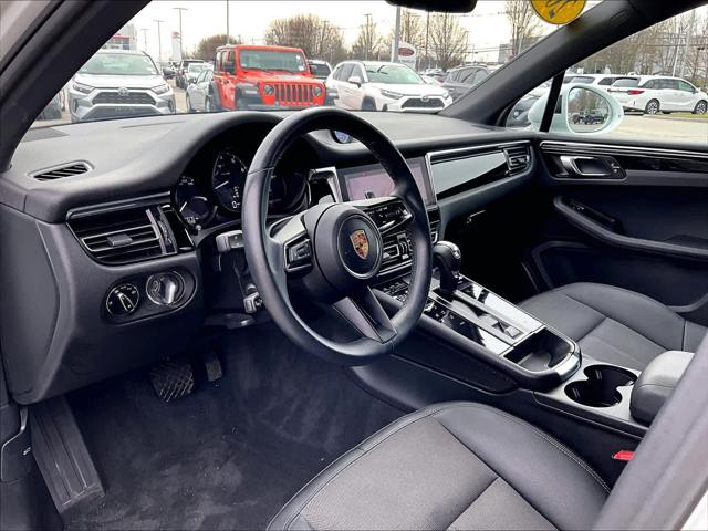 2023 Porsche Macan T