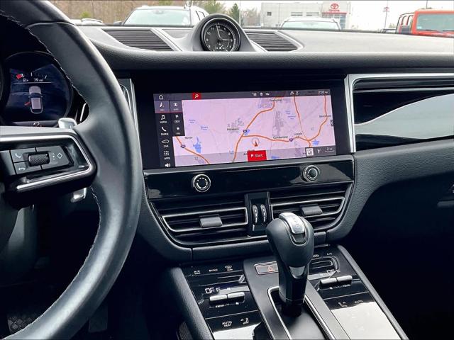 2023 Porsche Macan T