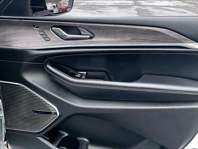 2022 Jeep Grand Cherokee Overland 4x4
