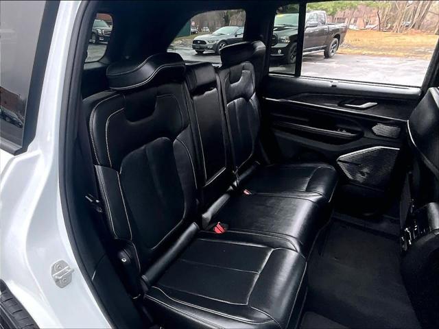 2022 Jeep Grand Cherokee Overland 4x4