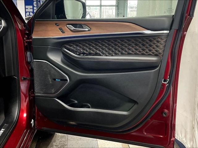 2022 Jeep Grand Cherokee Summit 4x4