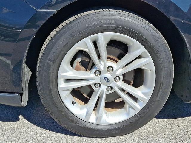 2017 Ford Taurus SEL