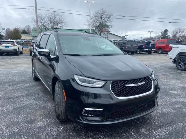 2023 Chrysler Pacifica Limited for sale in Norwood, MA