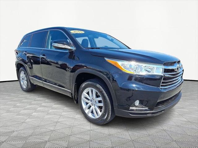 2015 Toyota Highlander LE V6 for sale in Norwood, MA