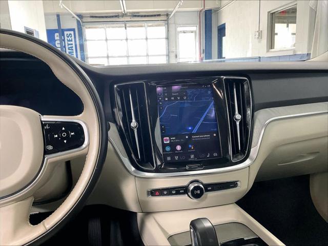 2024 Volvo S60 B5 Plus Dark Theme