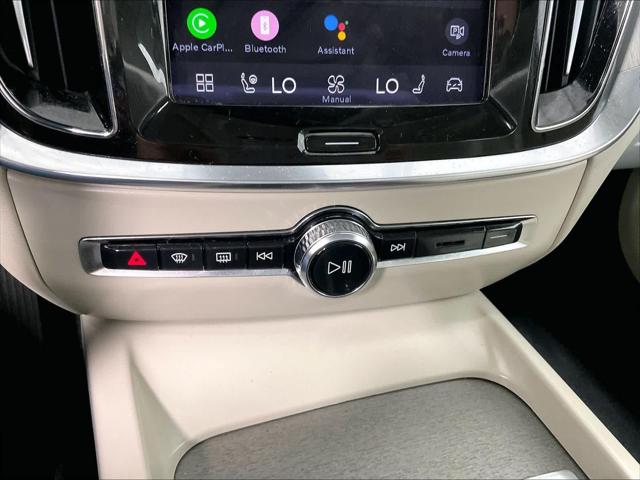 2024 Volvo S60 B5 Plus Dark Theme
