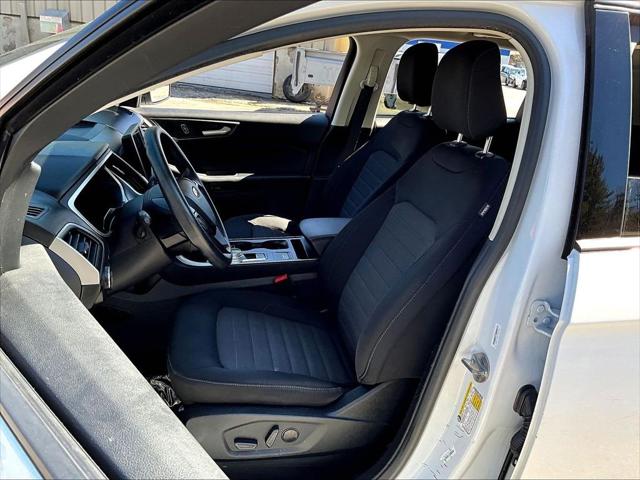 2021 Ford Edge SE