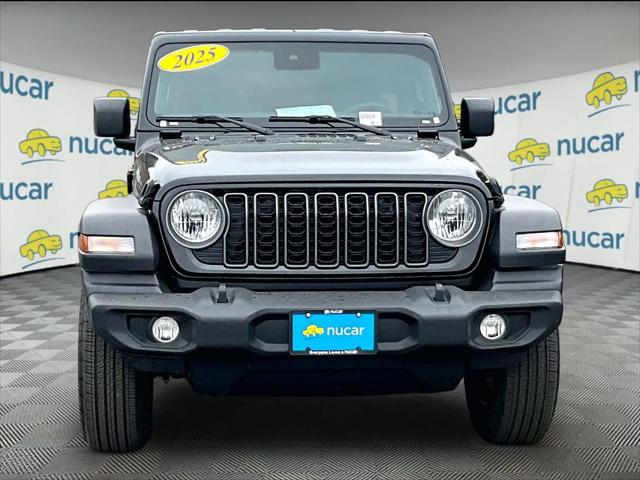 2025 Jeep Wrangler 4-Door Summit 4x4