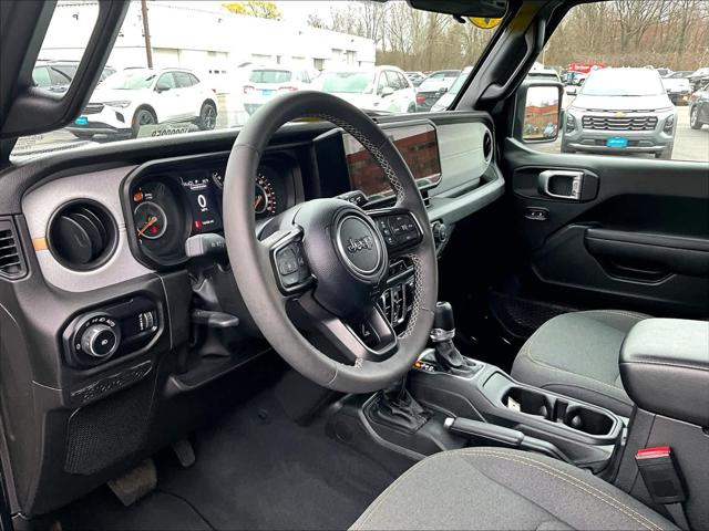 2025 Jeep Wrangler 4-Door Summit 4x4