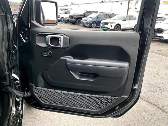 2025 Jeep Wrangler 4-Door Summit 4x4