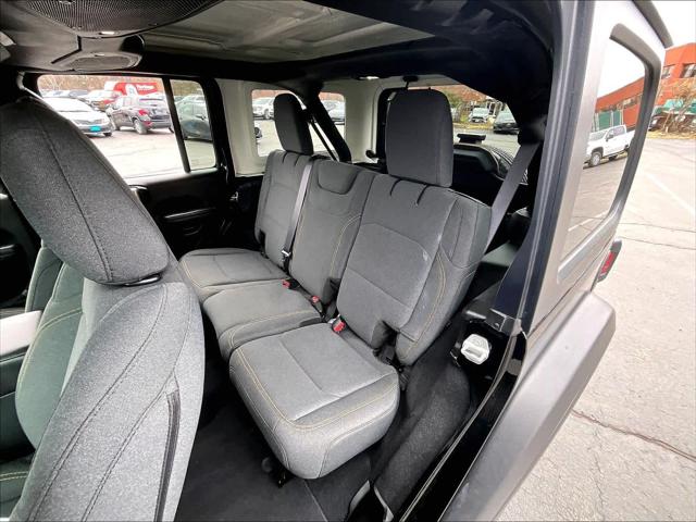 2025 Jeep Wrangler 4-Door Summit 4x4