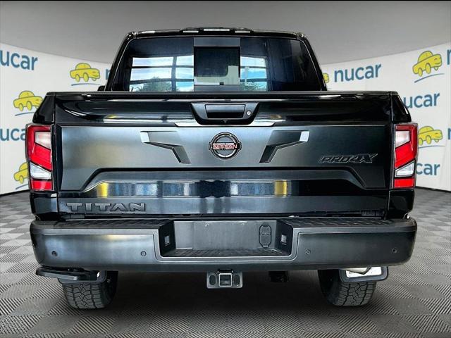 2021 Nissan Titan Crew Cab PRO-4X 4x4