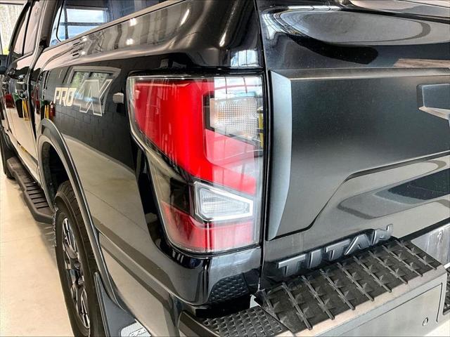 2021 Nissan Titan Crew Cab PRO-4X 4x4